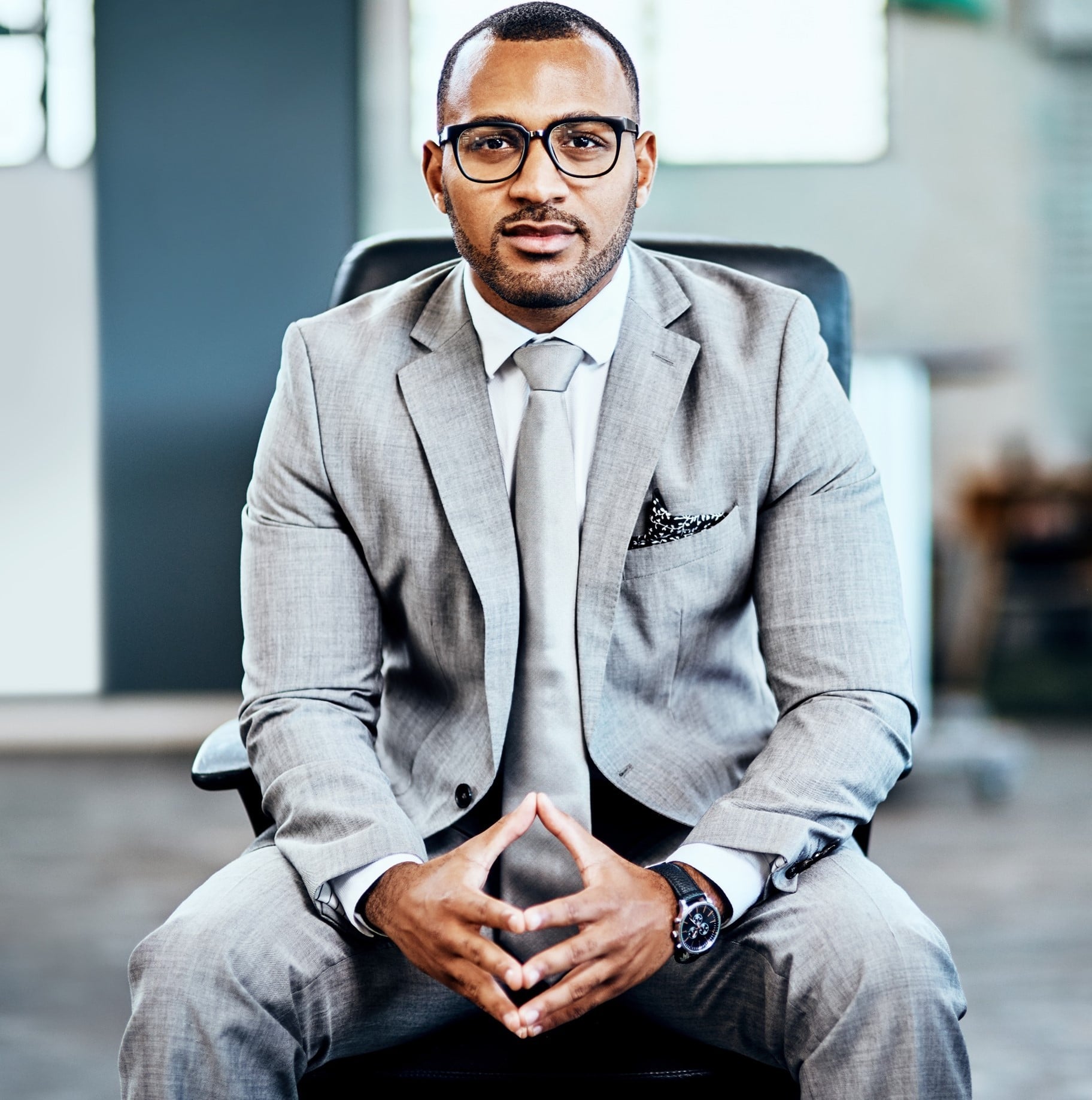 Headshot of a distinguished male executive with a Middle Eastern background, exemplifying leadership that transcends cultural boundaries and promotes diversity